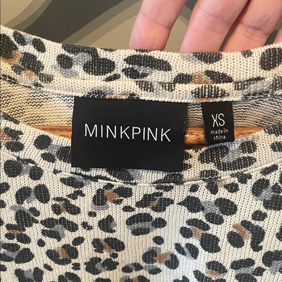 MINKPINK Animal Print Knit Top size XS - Picture 2 of 5
